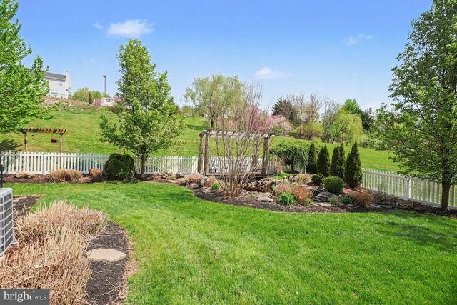 520 WINDY WAY, New Cumberland, PA 17070