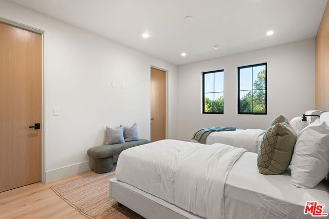 14557 Addison Street, Sherman Oaks, CA 91403