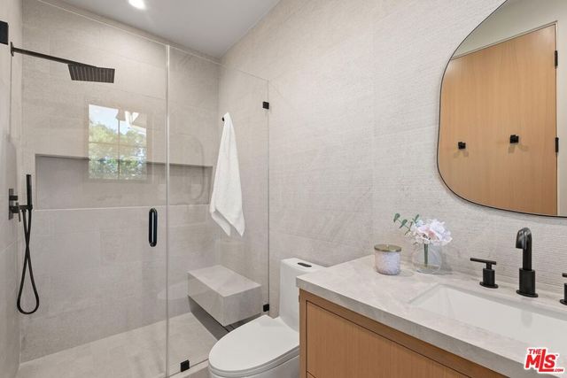 14557 Addison Street, Sherman Oaks, CA 91403