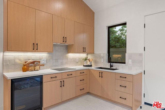 14557 Addison Street, Sherman Oaks, CA 91403