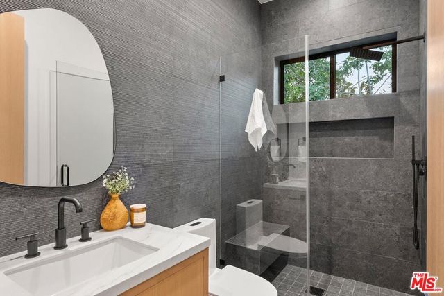 14557 Addison Street, Sherman Oaks, CA 91403