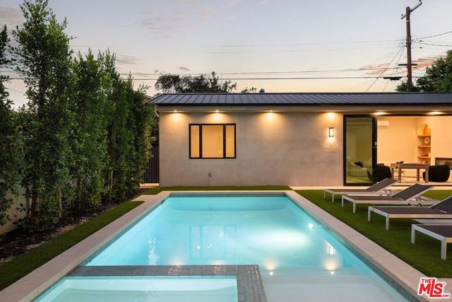 14557 Addison Street, Sherman Oaks, CA 91403