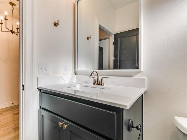 9404 NW 75th Street, Yukon, OK 73099