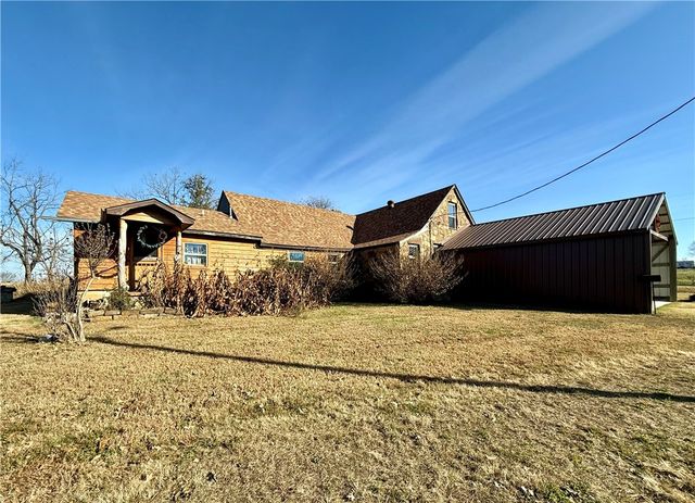10993 S Old Cincinnati Road, Lincoln, AR 72744