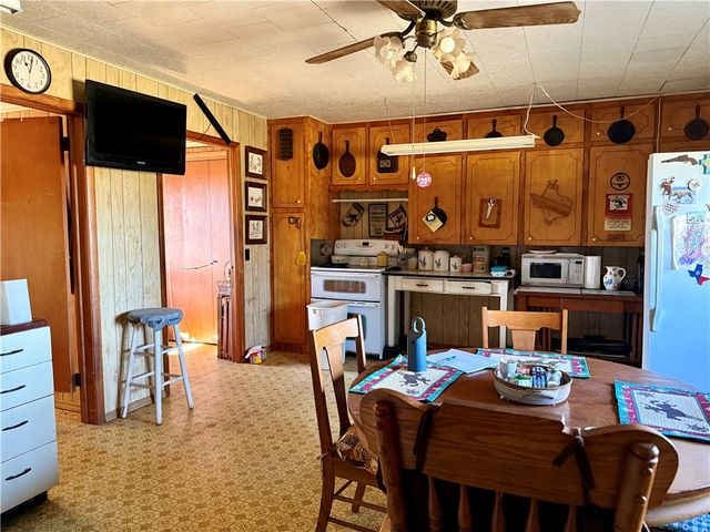 10993 S Old Cincinnati Road, Lincoln, AR 72744