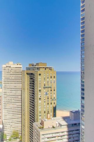 100 E Walton Street 42F, Chicago, IL 60611