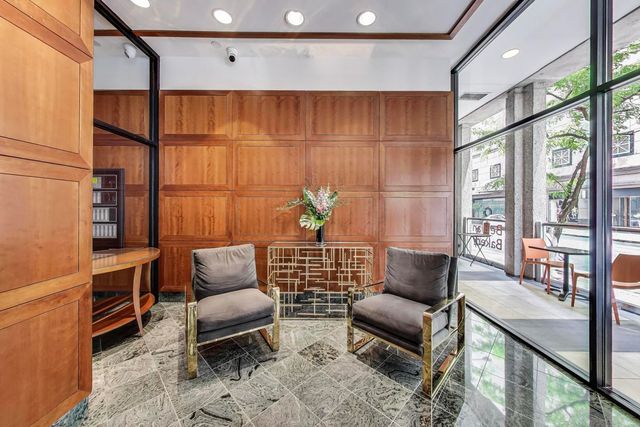 100 E Walton Street 42F, Chicago, IL 60611