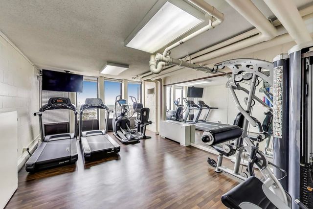 100 E Walton Street 42F, Chicago, IL 60611