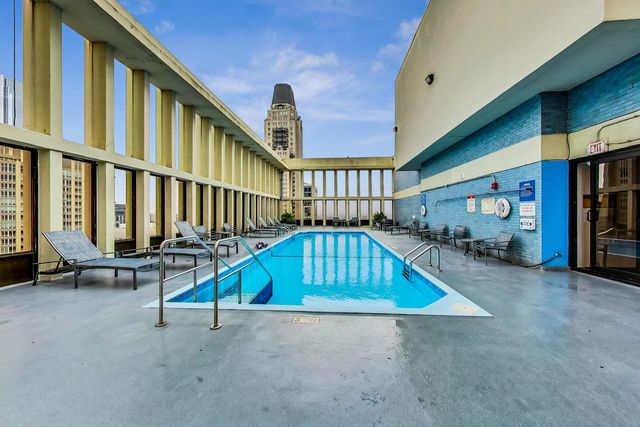 100 E Walton Street 42F, Chicago, IL 60611