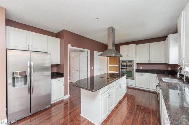 17918 Princeton Circle, Strongsville, OH 44149