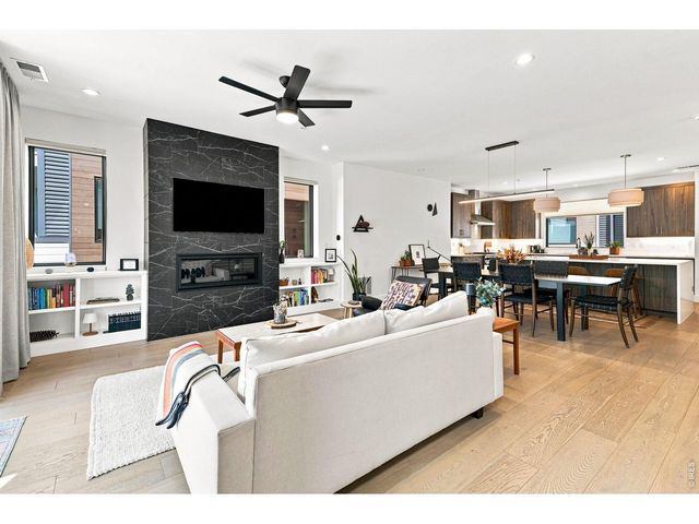 2467 Walnut St, Boulder, CO 80302