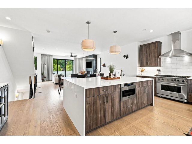 2467 Walnut St, Boulder, CO 80302