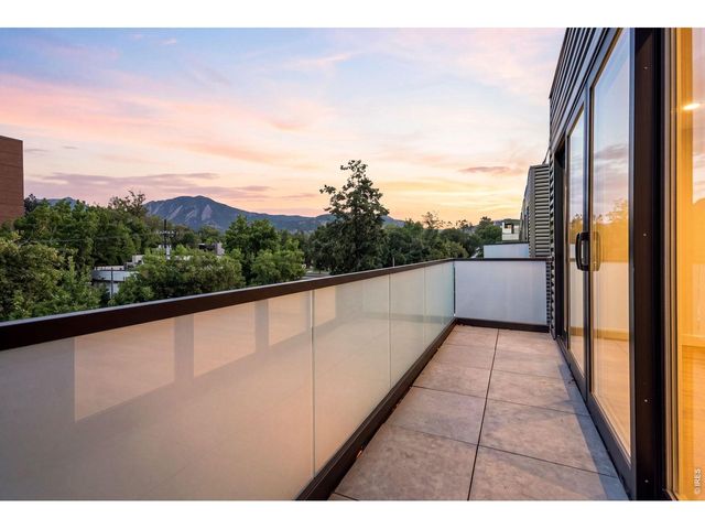 2467 Walnut St, Boulder, CO 80302