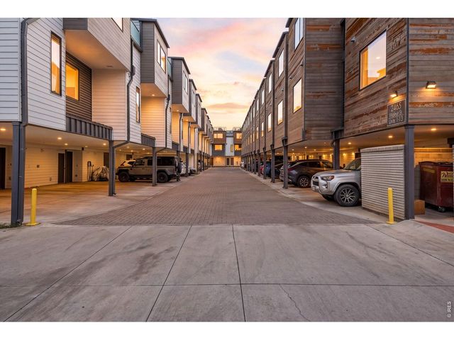 2467 Walnut St, Boulder, CO 80302
