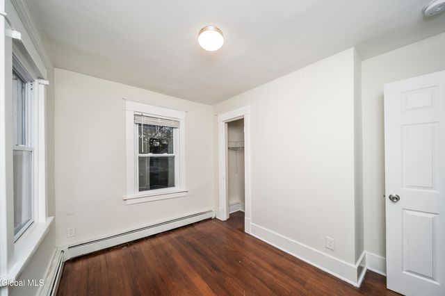 16 Regent Street, Albany, NY 12202