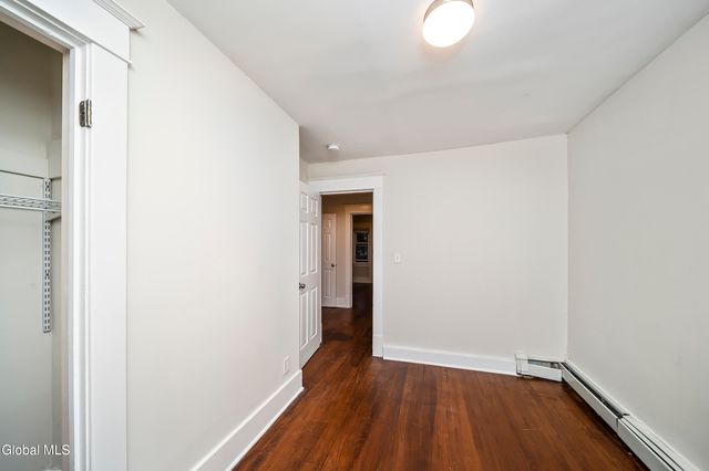 16 Regent Street, Albany, NY 12202