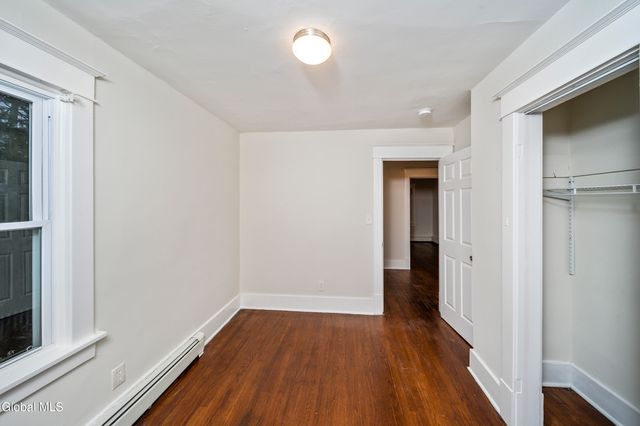 16 Regent Street, Albany, NY 12202