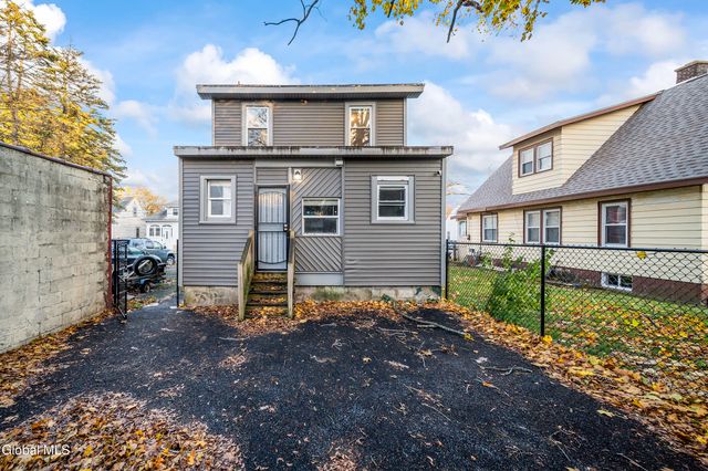 16 Regent Street, Albany, NY 12202