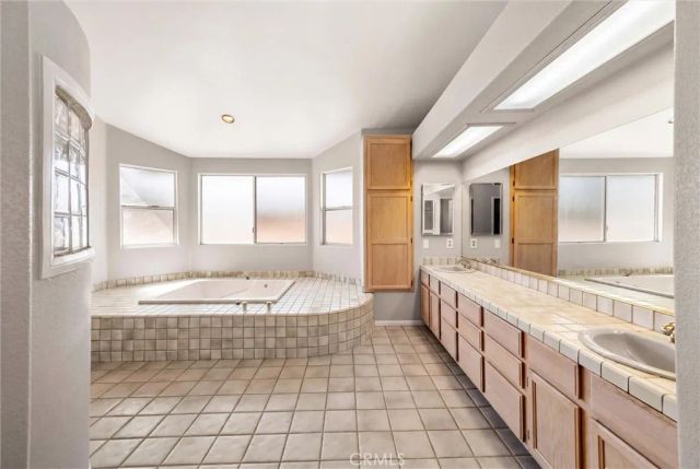 30227 Gulf Stream, Canyon Lake, CA 92587