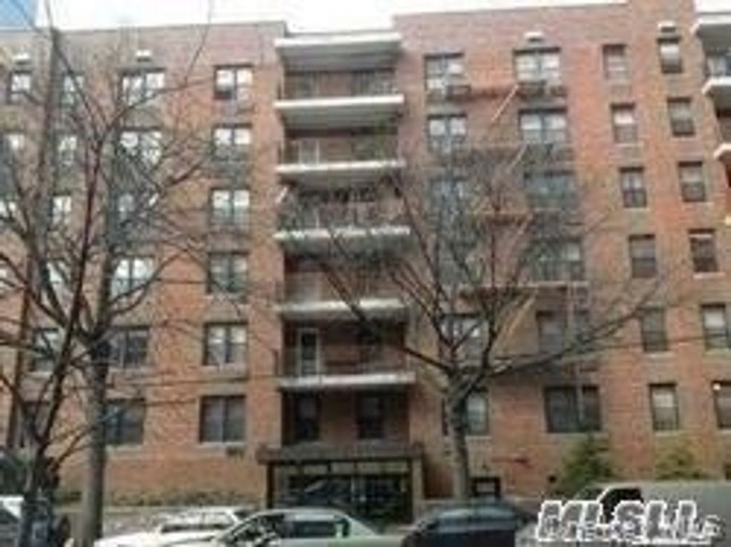 137-05 Franklin Avenue 6M, Flushing, NY 11355