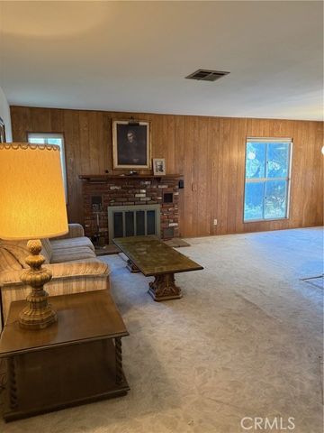 17843 Linden, Hesperia, CA 92345