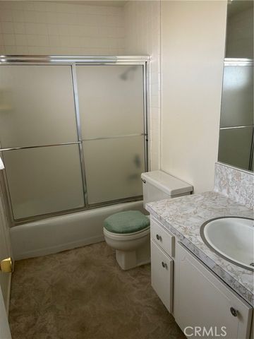 17843 Linden, Hesperia, CA 92345