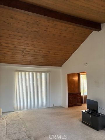 17843 Linden, Hesperia, CA 92345