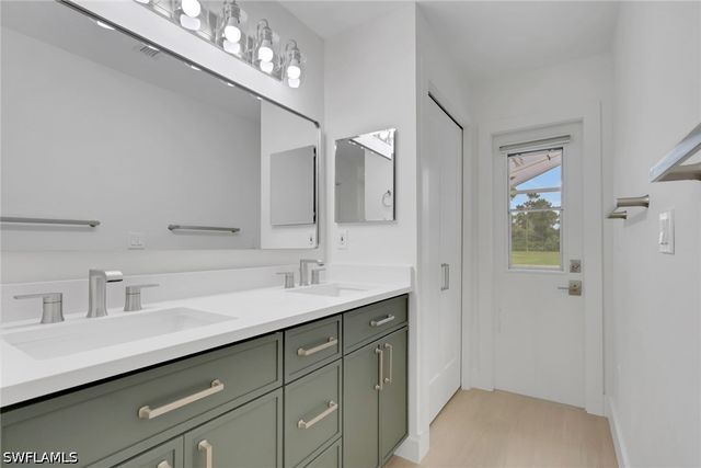 620 22nd AVE NW, Naples, FL 34120