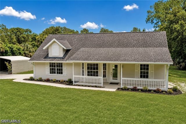 620 22nd AVE NW, Naples, FL 34120