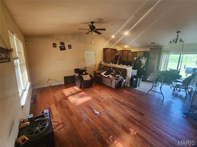 4907 Railway Lane, Farmington, MO 63640