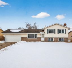 8033 Ewing Avenue N, Brooklyn Park, MN 55443