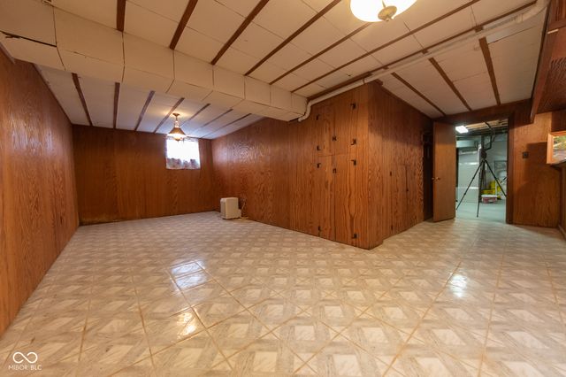 2429 Washington Street, Columbus, IN 47201