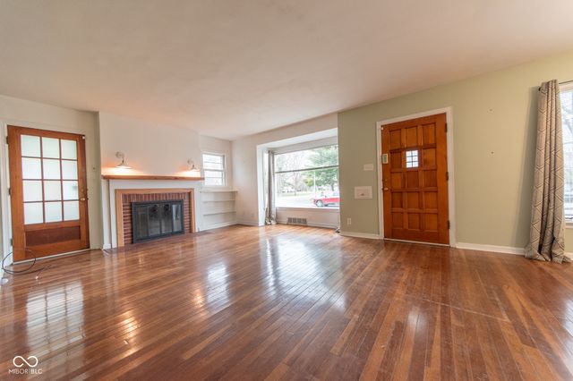 2429 Washington Street, Columbus, IN 47201