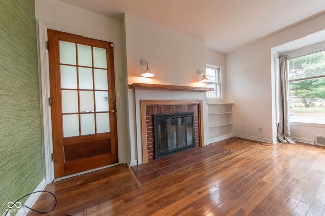 2429 Washington Street, Columbus, IN 47201