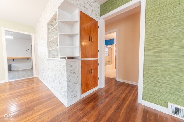 2429 Washington Street, Columbus, IN 47201