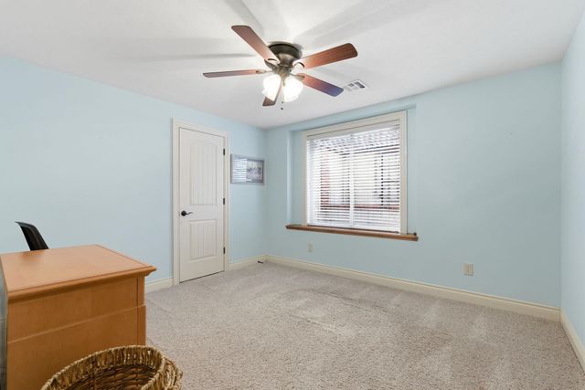 2533 N Loch Lomond Ct, Wichita, KS 67228