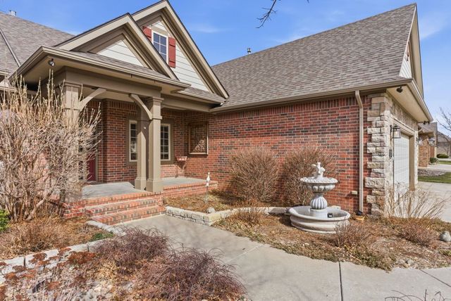 2533 N Loch Lomond Ct, Wichita, KS 67228