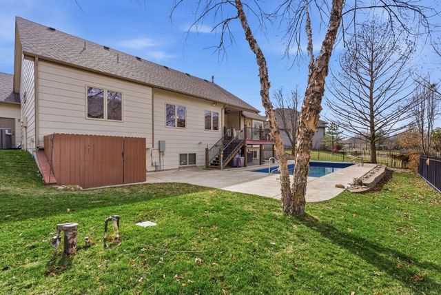 2533 N Loch Lomond Ct, Wichita, KS 67228