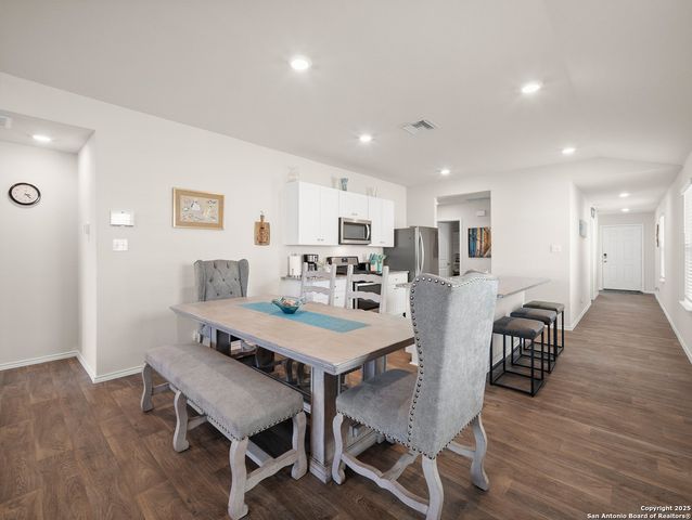 13218 DESANA SPGS, St Hedwig, TX 78152