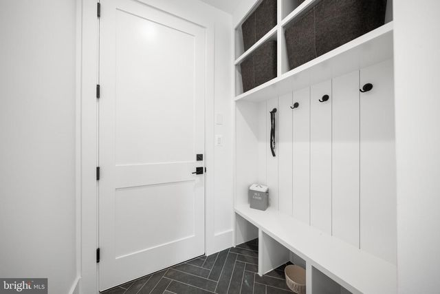 600 29TH RD S, Arlington, VA 22202