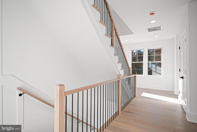 600 29TH RD S, Arlington, VA 22202