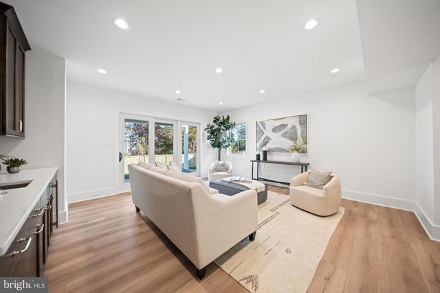 600 29TH RD S, Arlington, VA 22202