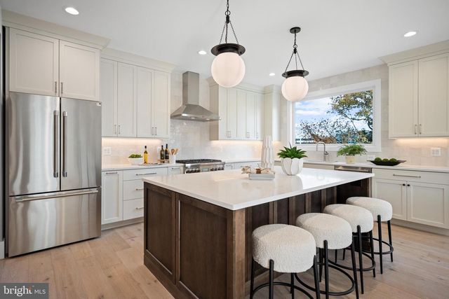 600 29TH RD S, Arlington, VA 22202