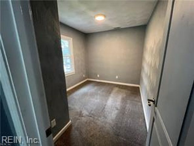 706 W 27th ST, Norfolk, VA 23517