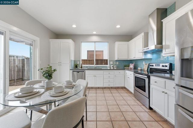 15351 Bittern Ct, San Leandro, CA 94579