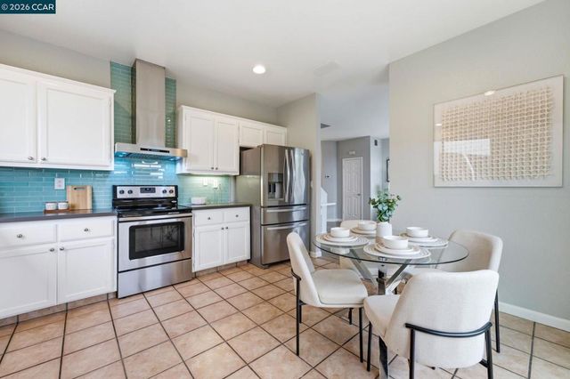 15351 Bittern Ct, San Leandro, CA 94579
