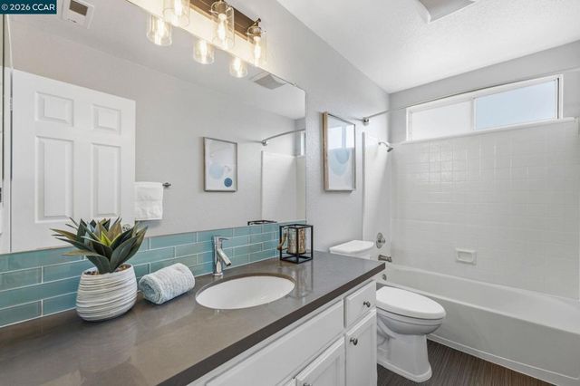 15351 Bittern Ct, San Leandro, CA 94579