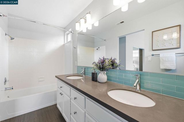 15351 Bittern Ct, San Leandro, CA 94579