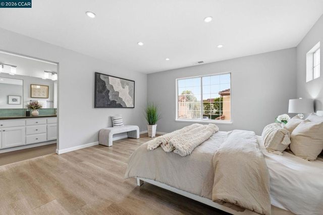 15351 Bittern Ct, San Leandro, CA 94579