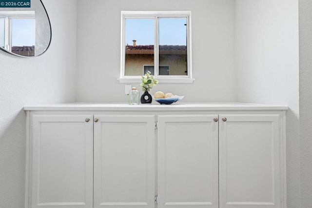 15351 Bittern Ct, San Leandro, CA 94579